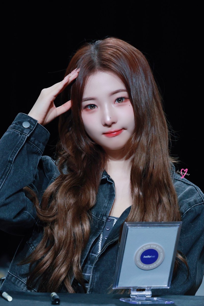 1921dotcom tweet media