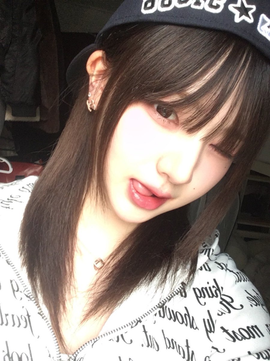 iamstudying12's tweet photo. 요즘 곽자님 셀카력 업그레이드 된거 좋음 더주세요 https://t.co/uaWwl1Np1G