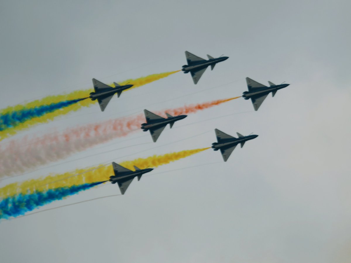 chris jones tweet media