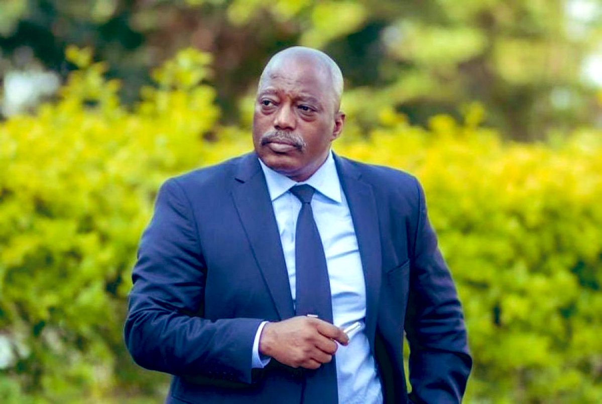 𝔽𝕚𝕤𝕥𝕠𝕟 𝕂𝕀𝕃𝕆𝕃𝕆 tweet media