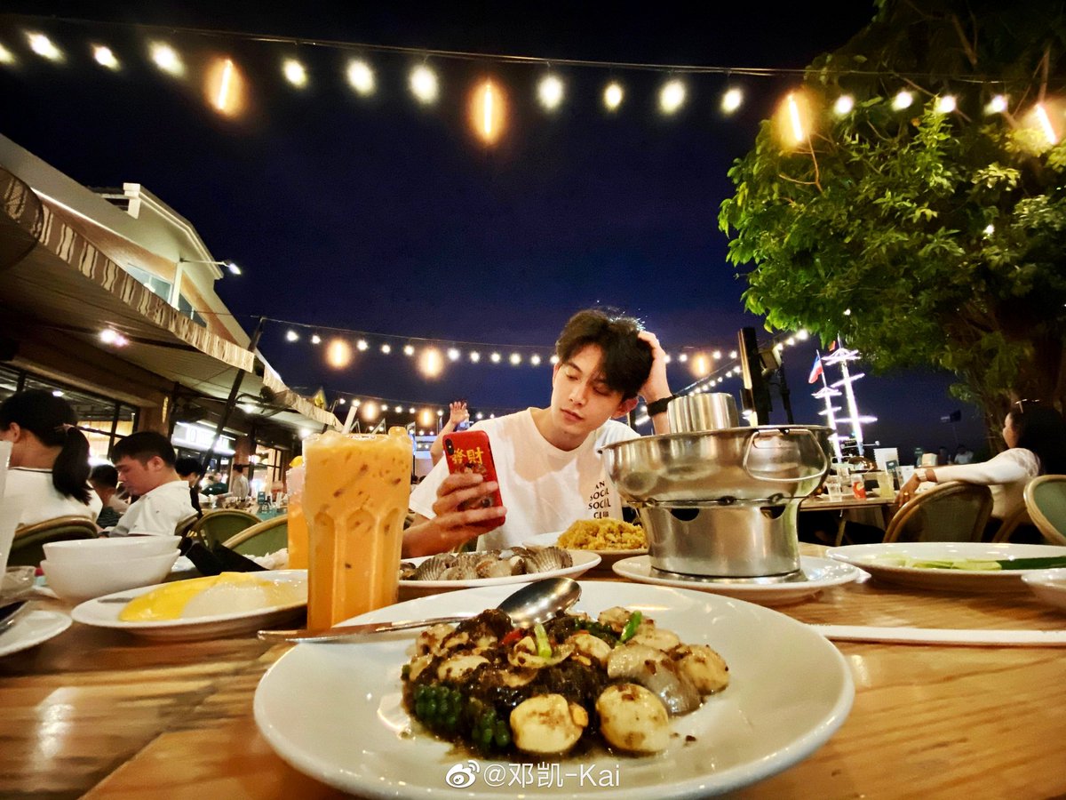 Witty (n.) tweet media