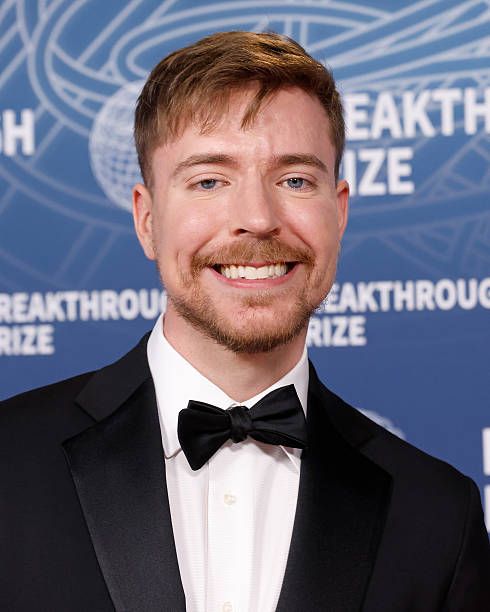 emirate🕊️ tweet media