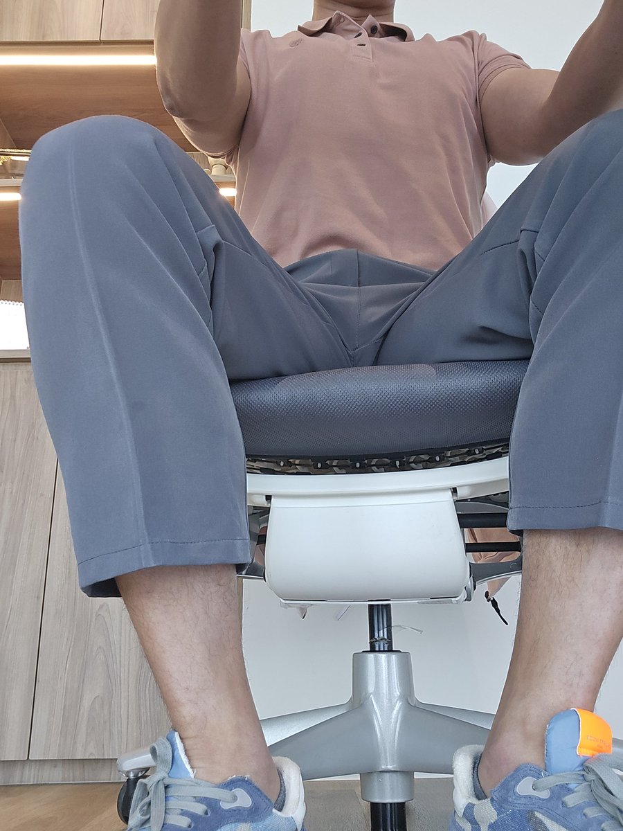 Dekdeesood tweet media