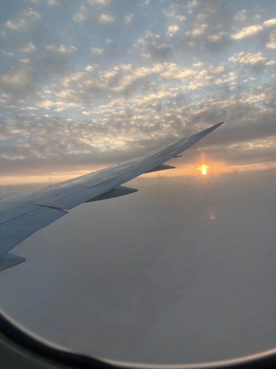 𝓐...м𝐚𝐊𝐞Ř tweet media