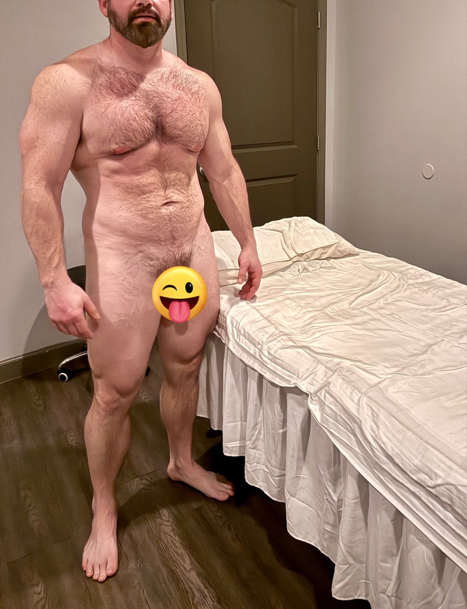 Muscle Daddy tweet media