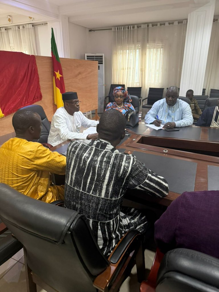 Ministère de l'Industrie et du Commerce tweet media