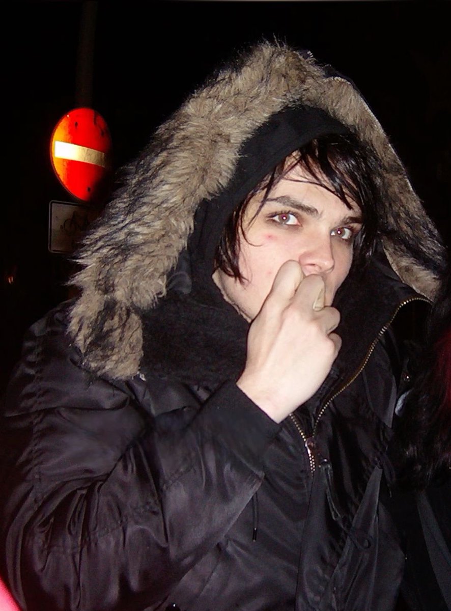 daily pinkrard tweet media