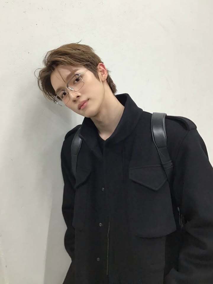 selfolssi ♤ tweet media