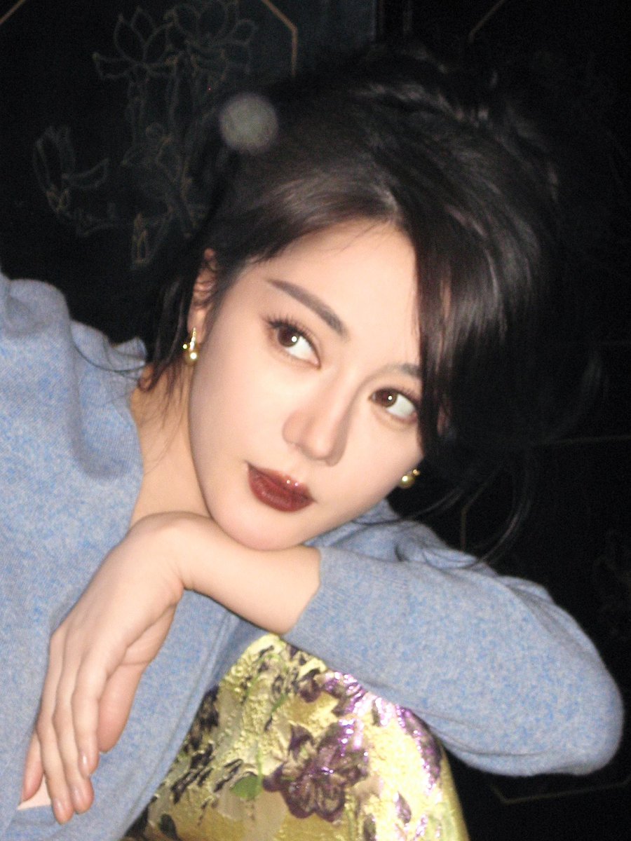 xu341762's tweet photo. Dilraba is like a painting tenderly unfurled by spring. How can someone be this breathtakingly beautiful? See it for yourself right now ✨
#Dilraba #MIKITOTO #迪丽热巴 https://t.co/vidy5apIuF