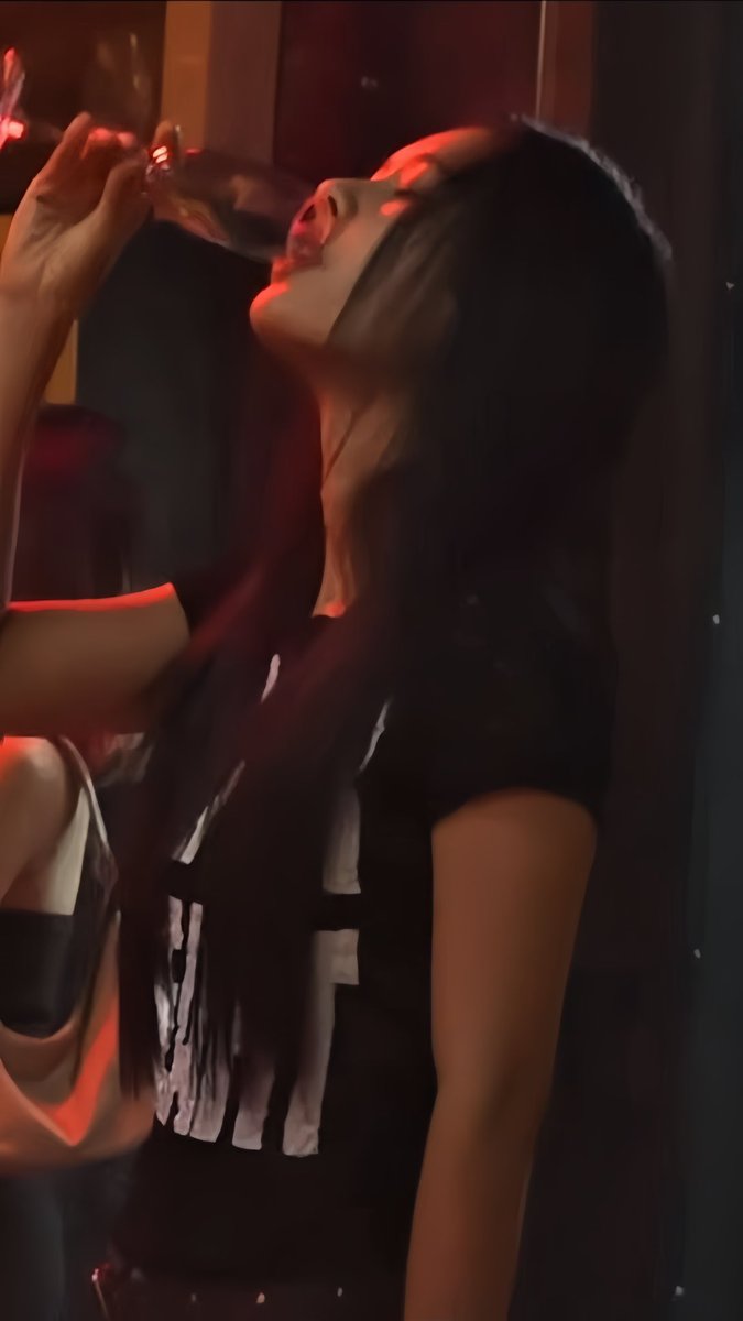 mira ♡ tweet media