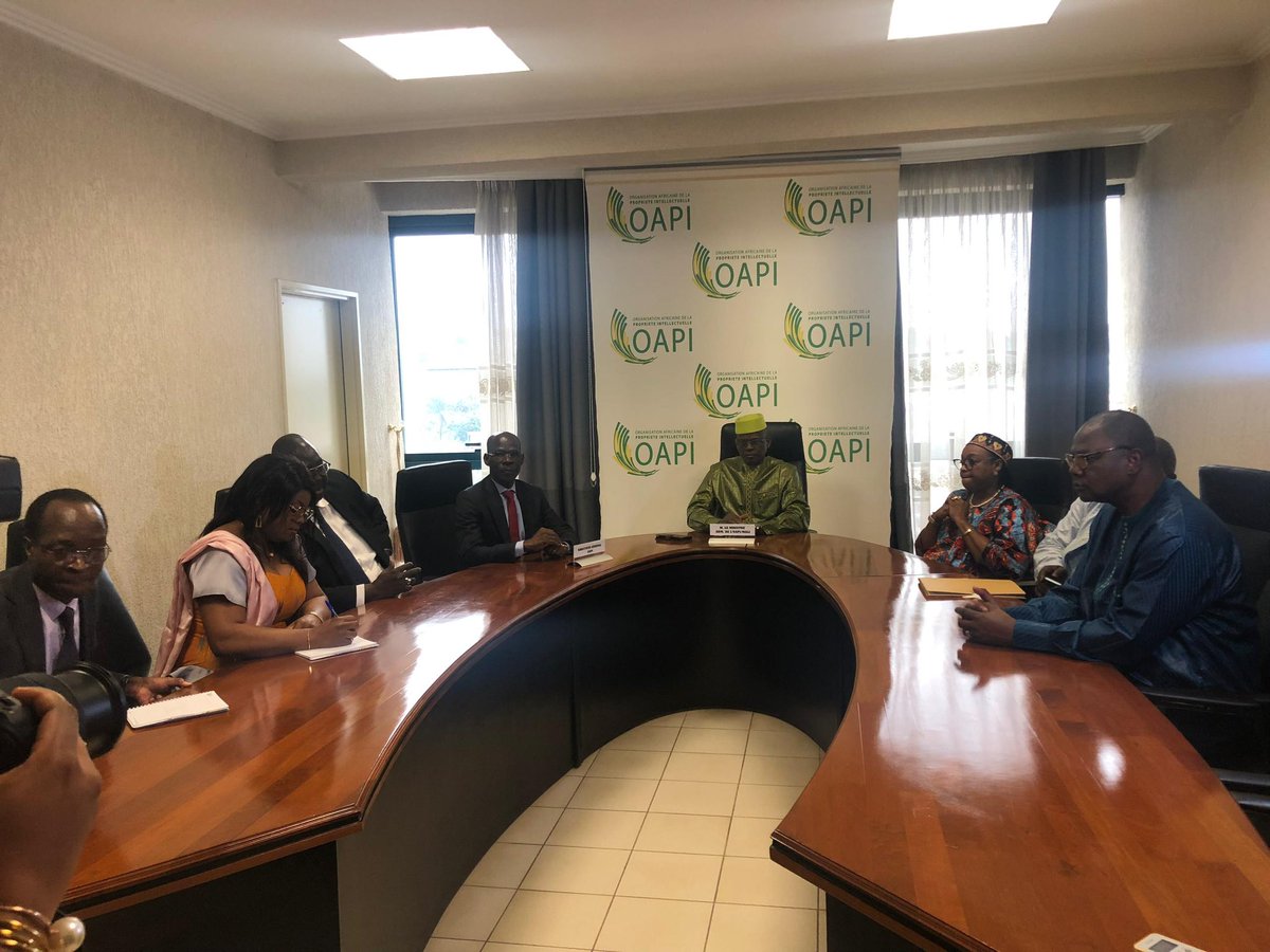 Ministère de l'Industrie et du Commerce tweet media