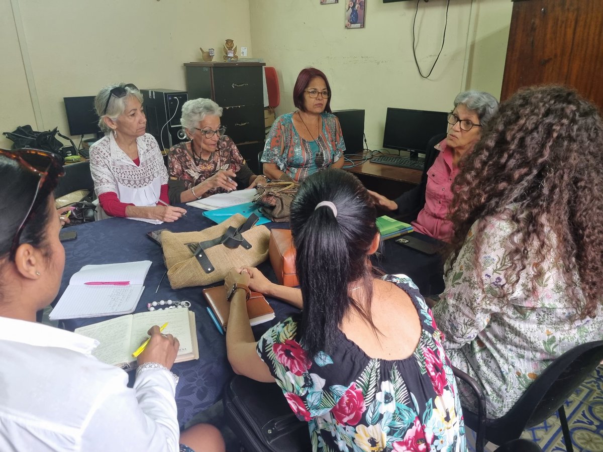 Se realizó recientemente una reunión de preparación y coordinación entre los especialistas de salud y educación de la Primera Infancia, dónde se valoró cómo temas fundamentales la alimentación e higiene de nuestras instituciones educativas.  #LaPrimeraInfanciaImporta