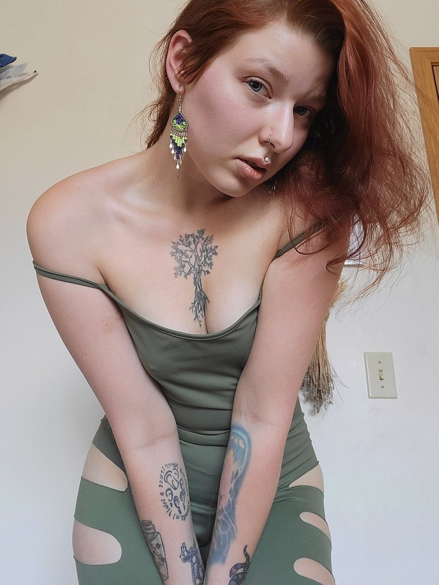 Mistress_Magic tweet media