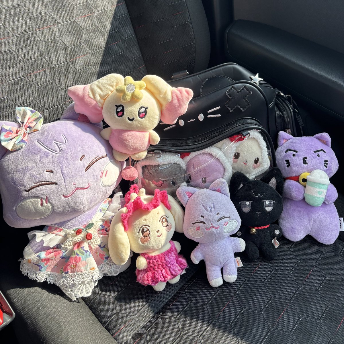 the post concert depression is getting real now that i am on my way home🥺🥀 

terima kasih muahh muahh
untuk ATEEZ &amp; ATINY❤️😘

#ATEEZinKL #IYFinKL #In_Your_Fantasy #In_Your_Fantasy_KL #에이티즈 <a href="/ATEEZofficial/">ATEEZ(에이티즈)</a>