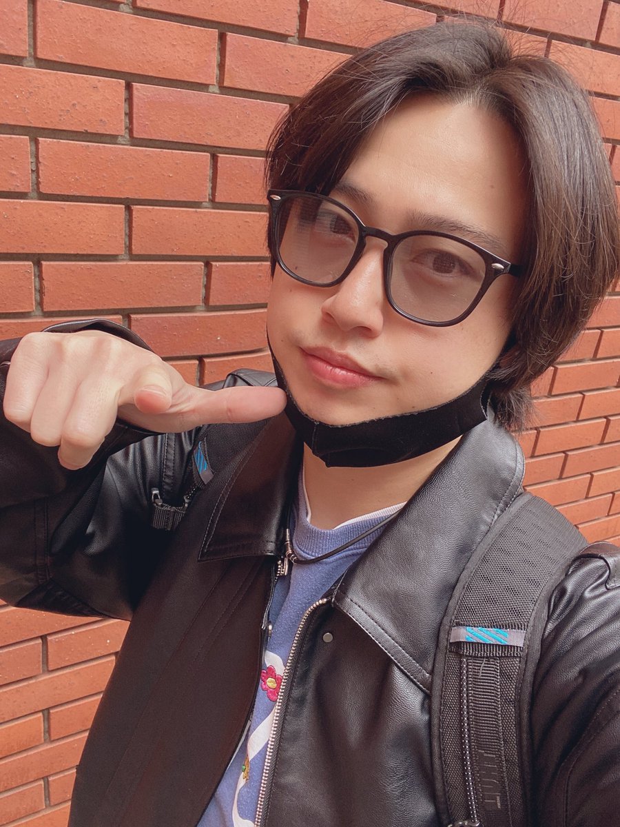 舞台『ONE MORE TAKE!』 昨日より先行抽選開始されました！ ご案内遅れてごめんね🙏 三日間限定なので、 チェックしてください♪ ...