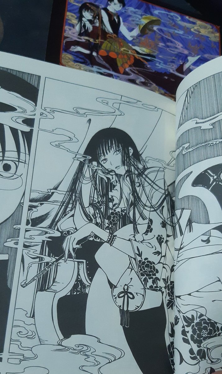 itgnoma's tweet photo. minha edição especial do volume 1 de xxxholic chegou hoje 💗🌈🥰💖💫😭 https://t.co/plN7OFRQhh