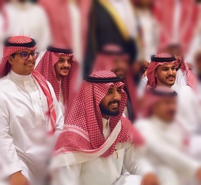 Ayan🕹️ tweet media