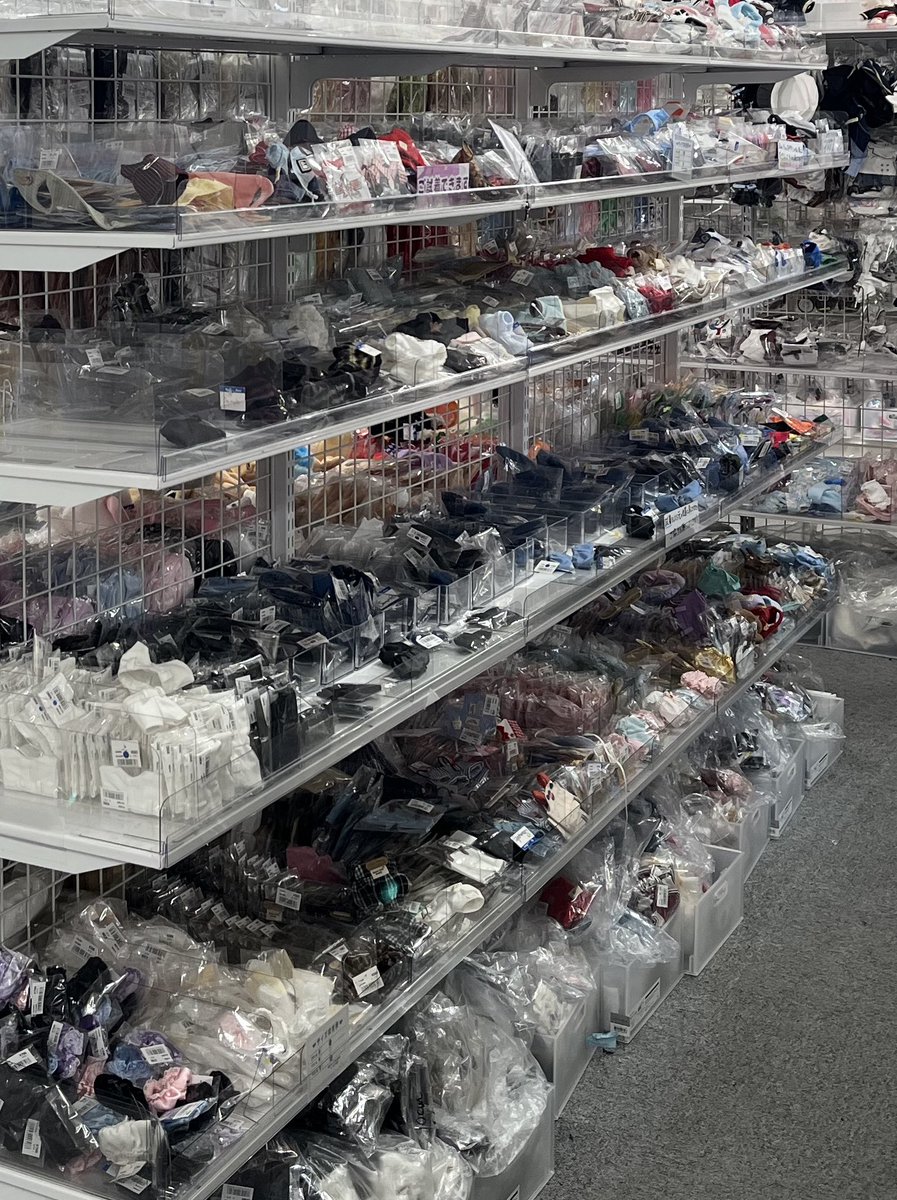 iseki_ikebukuro's tweet photo. おはようございます☀️
7階ぬい服・推し活グッズ館オープンしております❕

当店では小さい子から大きい子向けまで様々なサイズのぬい服を取り扱っております🎵

池袋にお越しの際はぜひお気軽にお立ち寄りください✨
皆さまとぬいちゃんのご来店をお待ちしております🎵

#推し活応援のお店 #推し活 #ぬい活 #推し活推進部 #ISEKI #ぬい服