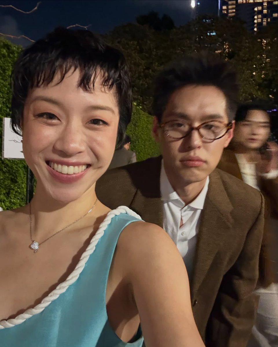 Beside Billkin tweet media