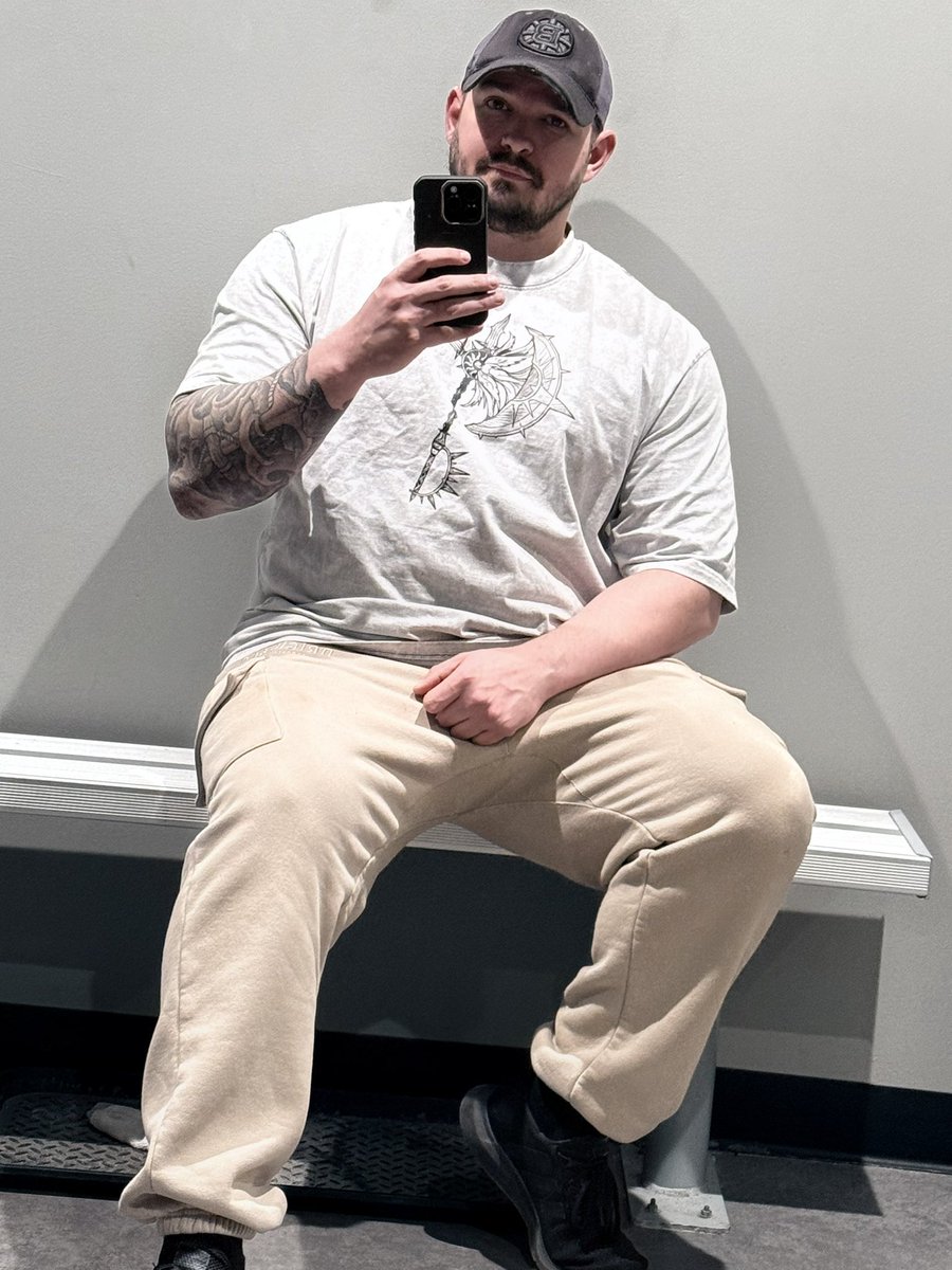 SimplyNrage tweet media