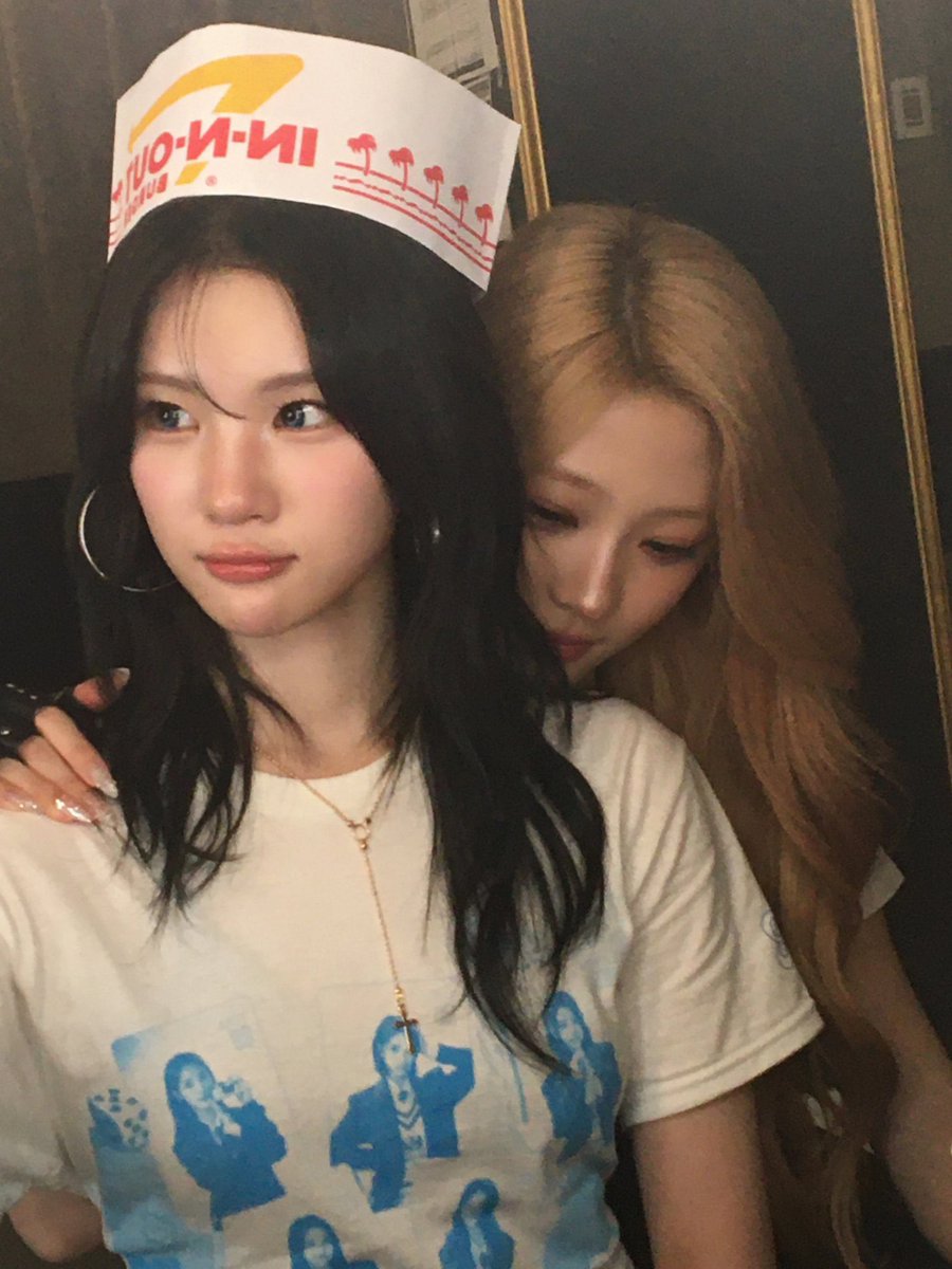 stella pics tweet media