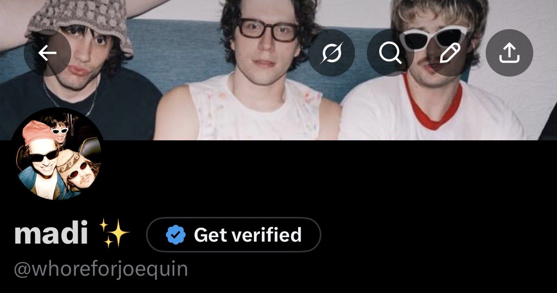 madi ✨ tweet media