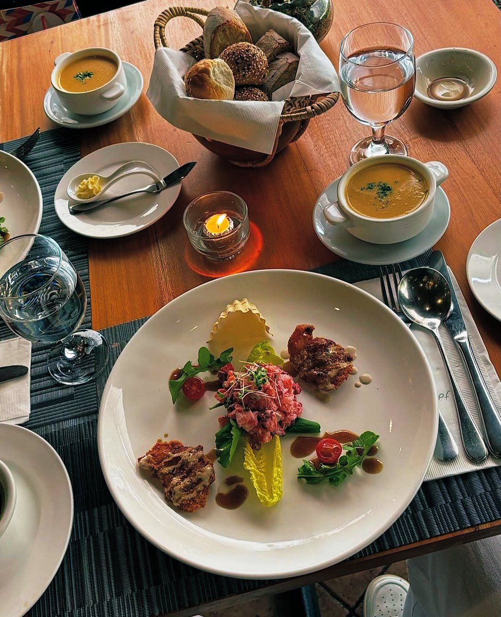 yooaverageguy tweet media