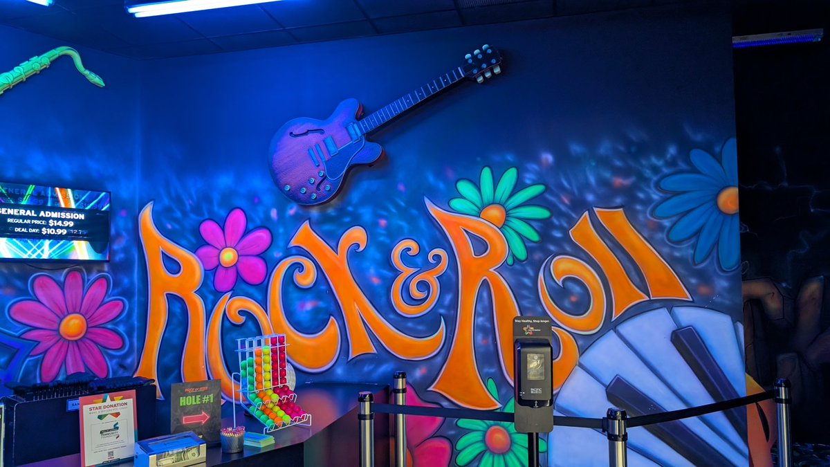 ourplayandart's tweet image. Love is sophisticated music
When #frustration touches work or life
we accompany and hum in pianissimo
When joy arrives in bursts of light
we march and rise in bright percussion
#vss365
#writingcommunity