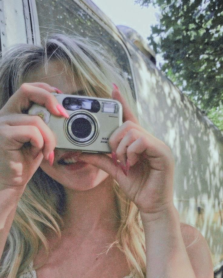 Angela Grace tweet media