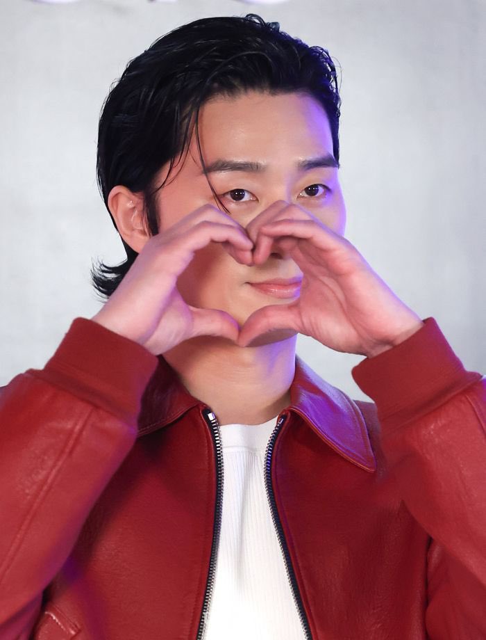 عرب بارك سيوجون 💙 tweet media