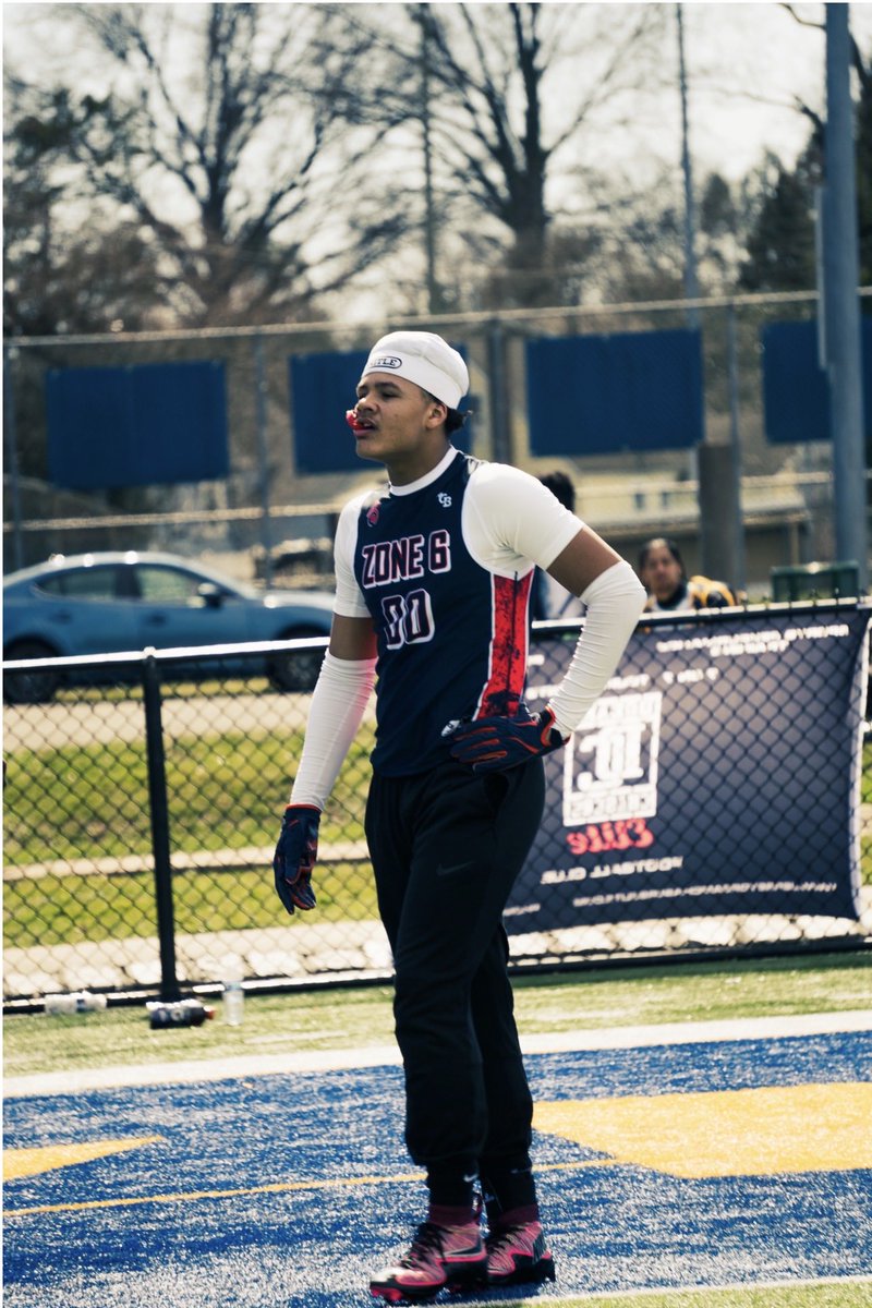 JevonWest22's tweet photo. Had my first 7on7 tournament had a great time grinding for something great ⭐️⭐️💯🏈 https://t.co/2NsjbFlk9I