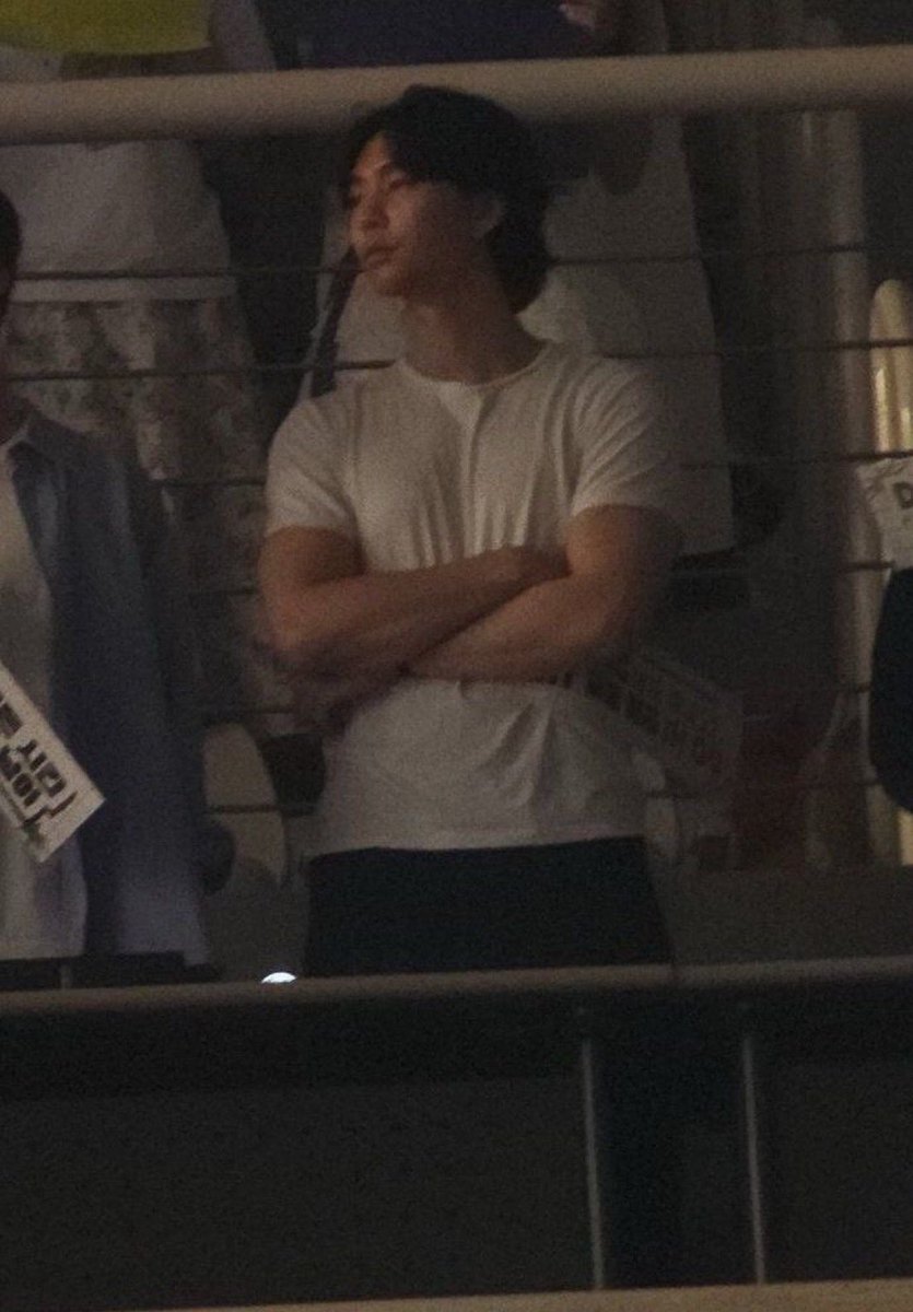 the sorcerer❄️ tweet media