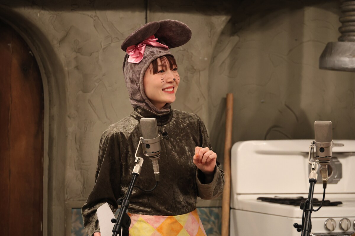 comic_natalie's tweet photo. 花澤香菜が爆チュー問題と共演、アフレコ漫才や「でたらめな歌」を歌って踊り夢叶える（画像26枚）
https://t.co/ikbZMQ5iQH

#花澤香菜 #爆笑問題 https://t.co/HEgVm1qV1d