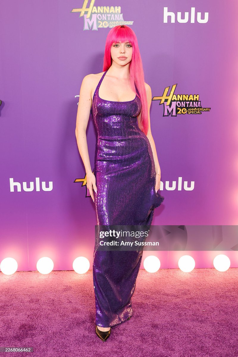 adela’s diary tweet media