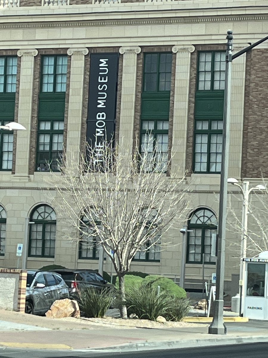 TW_Simpson tweet media