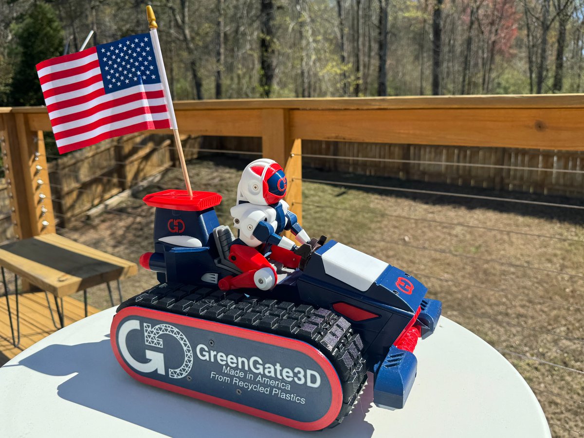 drewrog's tweet image. I've been a busy bee.

This ships out to its forever home this week. Everything but the TPU tracks is recycled PETG from @GreenGate3D  #deathracers #PETG #vroomvroom