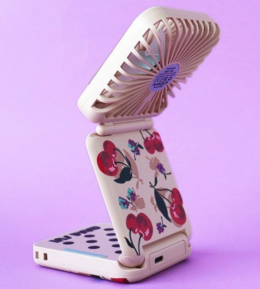 Fashion Press tweet media