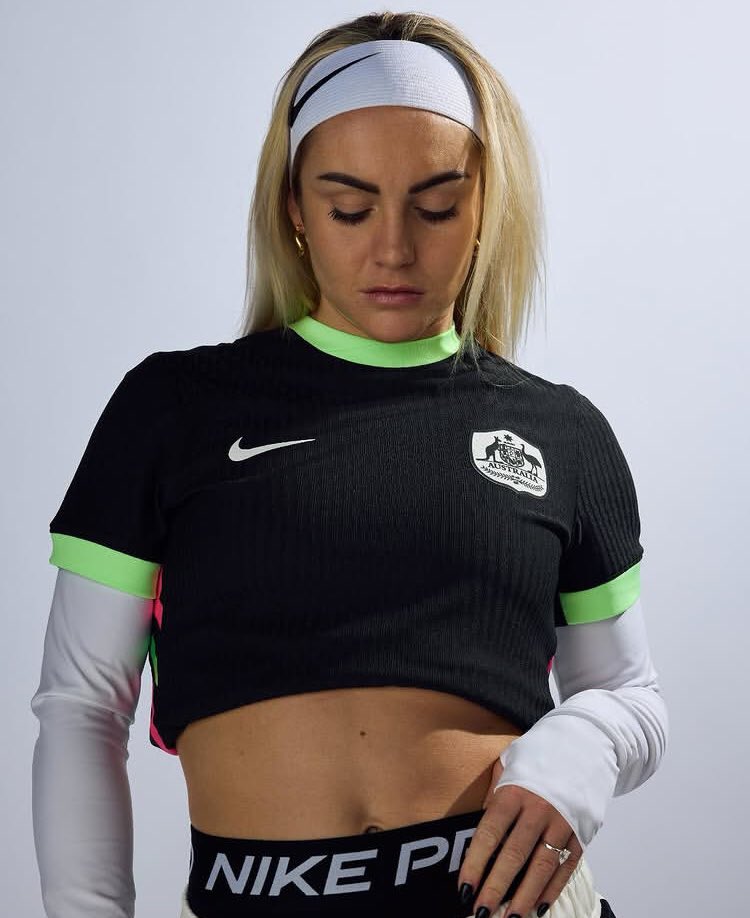 𝐄𝐥𝐥𝐢𝐞. tweet media