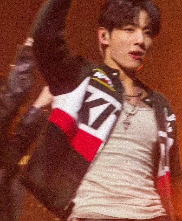 𝗝𝗞 tweet media