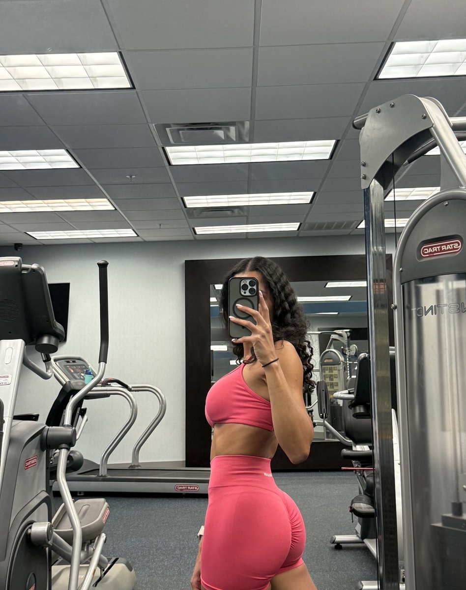 Fran 🛫 tweet media