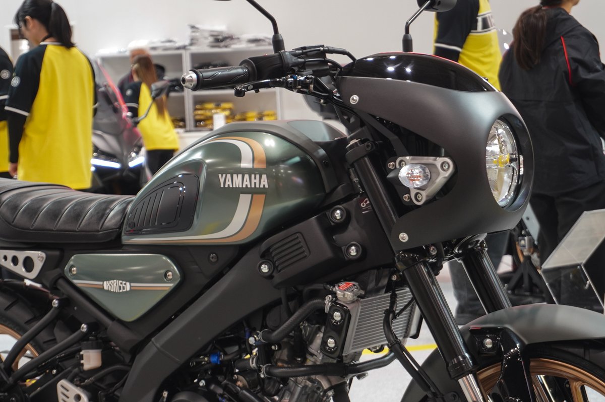 responsejp's tweet image. 「ついに国内販売か！」高速も走れる155ccの新型ネオレトロ、ヤマハ『XSR155』に「価格と維持費でアリかも」とSNSも注目！
response.jp/article/2026/0…

#バイク #新型車 #ヤマハ #大阪モーターサイクルショー #口コミ記事