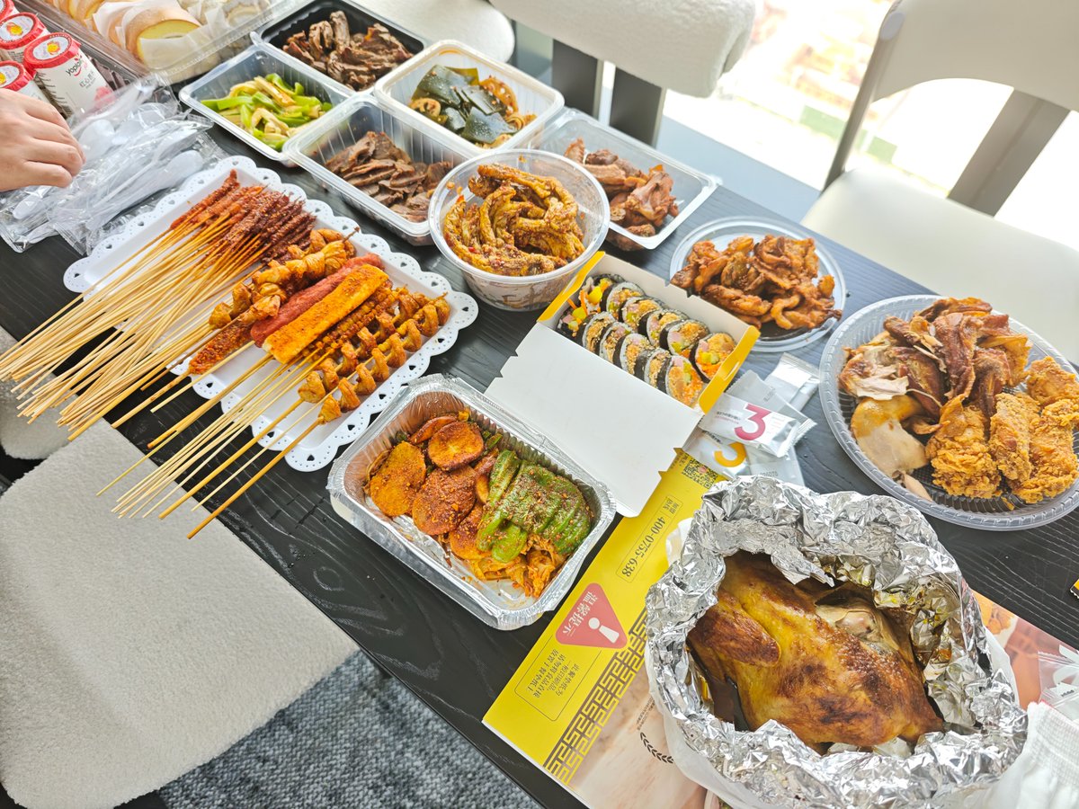 glodomtec tweet media