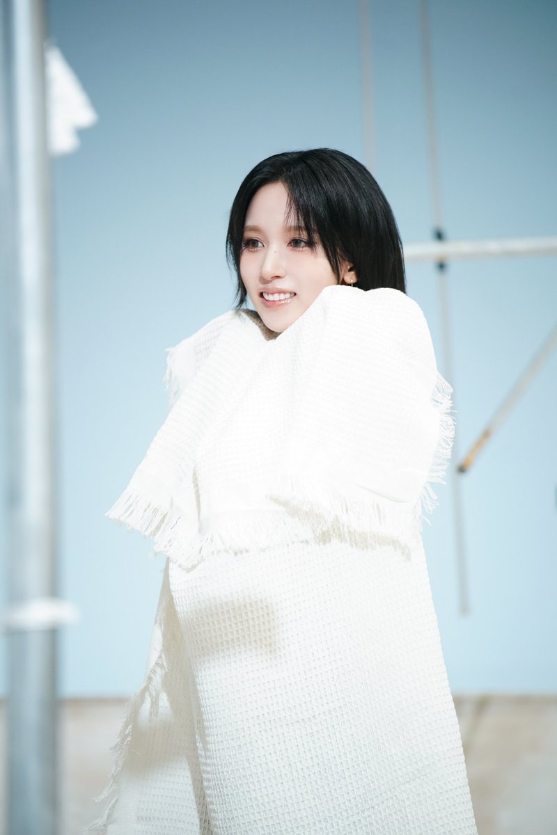 쿤 #TWICE_THISISFOR_WORLD_TOUR tweet media