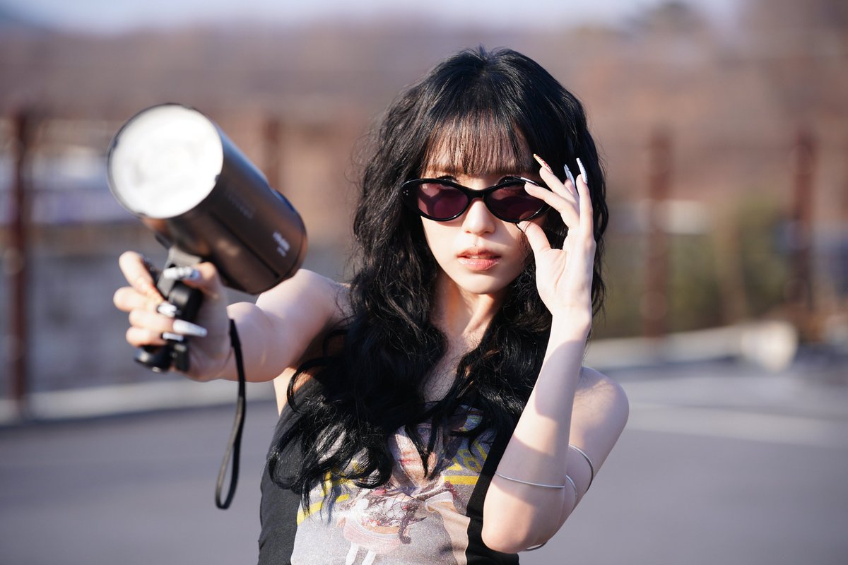 쿤 #TWICE_THISISFOR_WORLD_TOUR tweet media