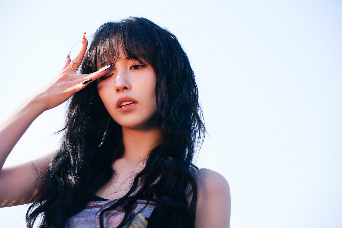 쿤 #TWICE_THISISFOR_WORLD_TOUR tweet media