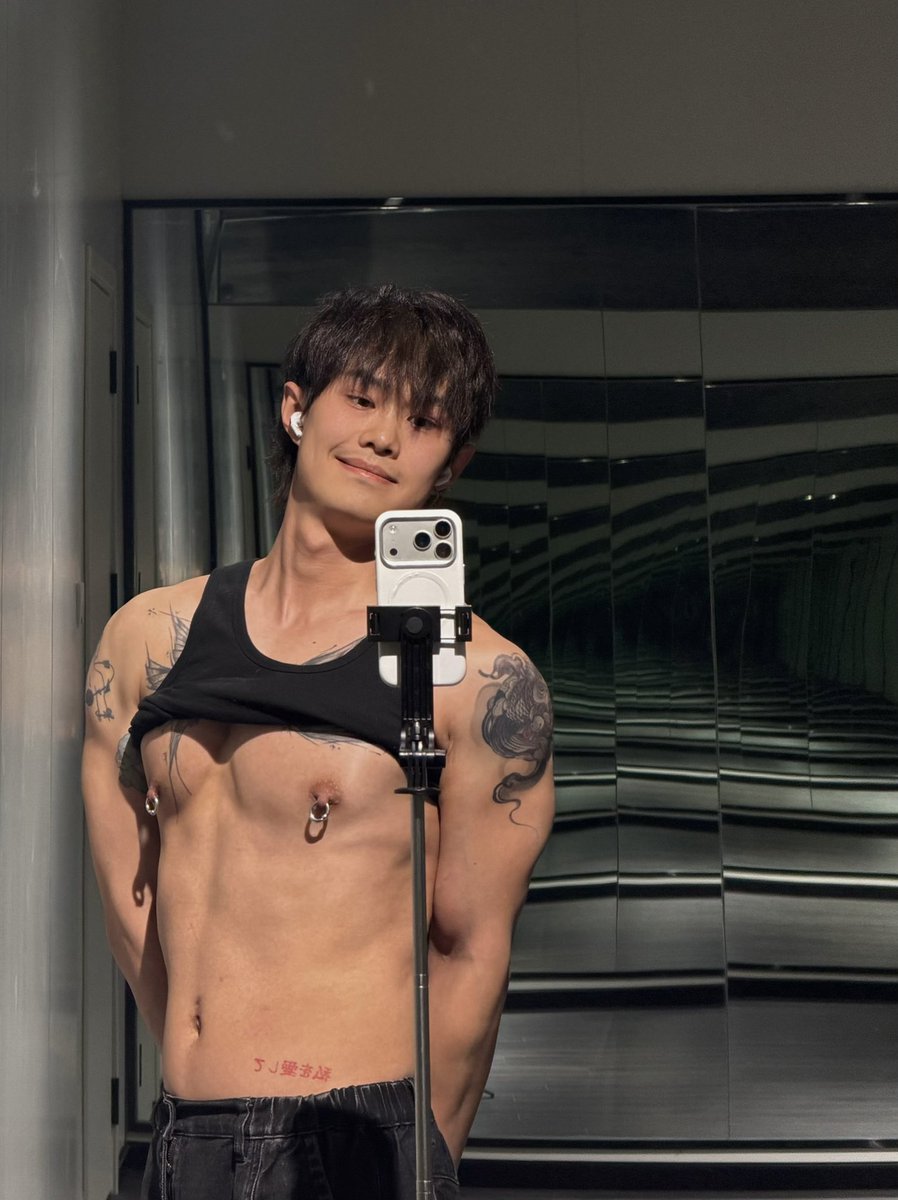 酸奶猫 tweet media