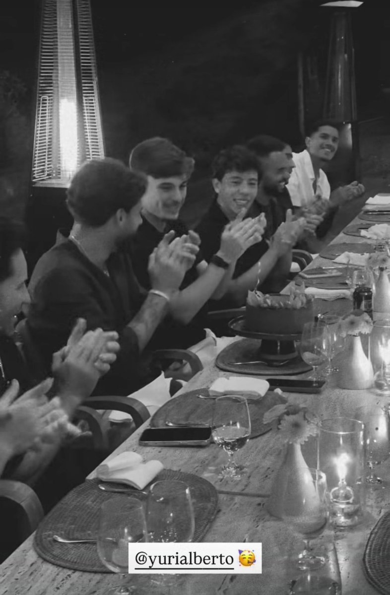 Amanda 🌸 tweet media