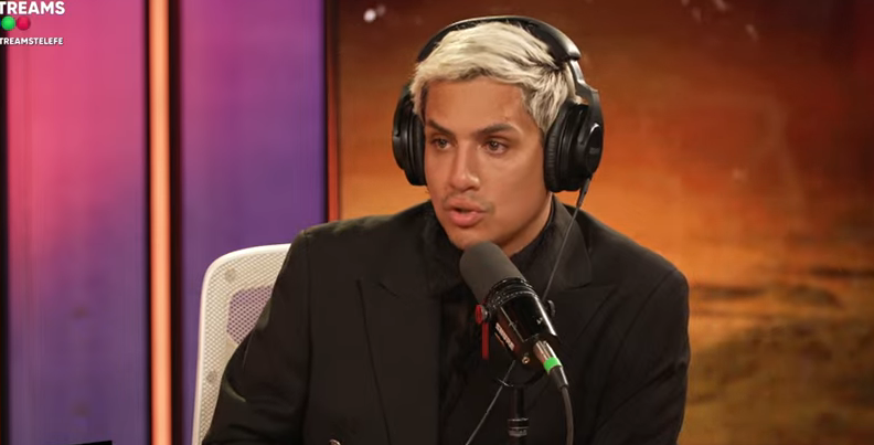 aaron  tweet media