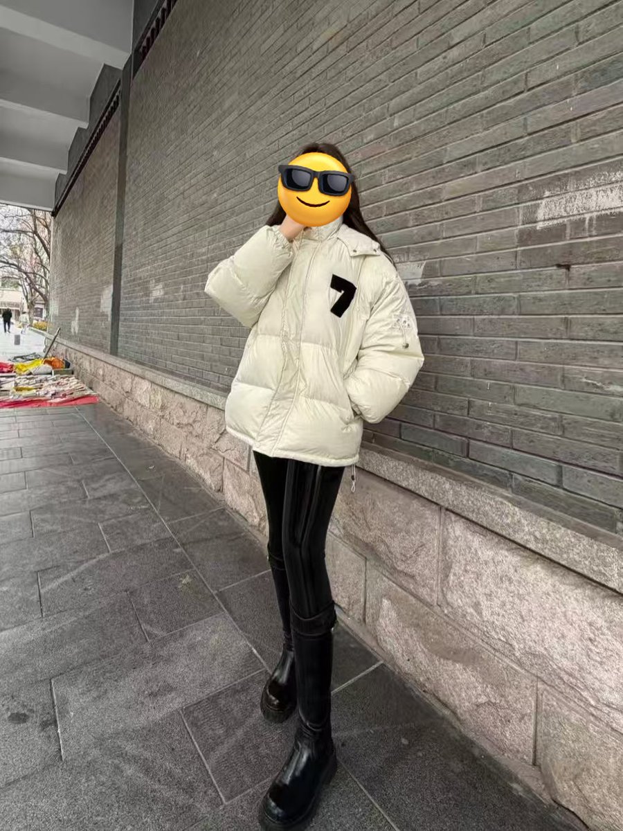 Kveaik1111's tweet photo. 日常���胶 #latex #胶腿 https://t.co/v1gPUzVCTJ