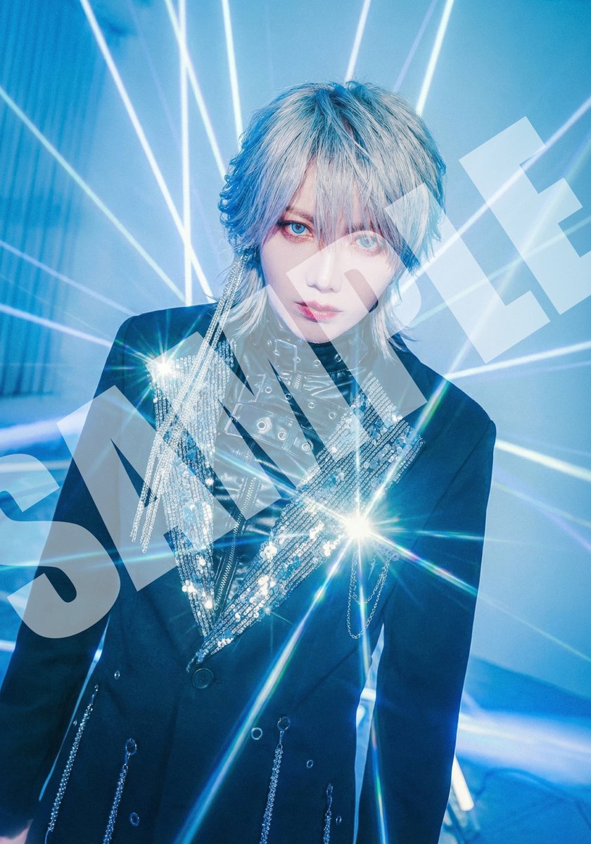 ULTRAVYBE's tweet photo. いよいよ来週4/1(水)
#Verde/ @Verde__official
ニュー・シングル『Pulse/』発売！！

■特典内容
全法人(Amazonを除く):L判ブロマイド3種からランダム1種
⬇️特典絵柄はこちら！⬇️ https://t.co/ZNYXIJwejh